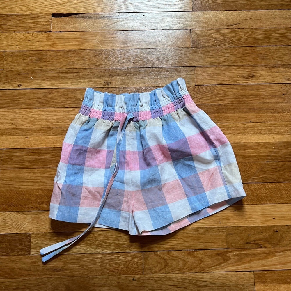 English factory plaid shorts. Size small. Never worn